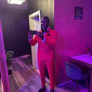 Meet your Posher, Leon